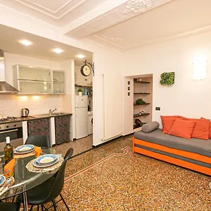 casa-paola-genoa.hotelitalianriviera.com/