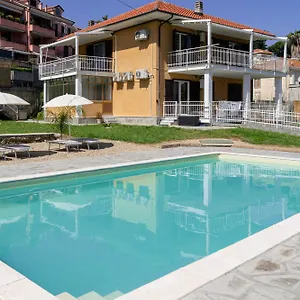 il-gattino-di-porto-apt-1-monolocale-veranda-piscina.hotelitalianriviera.com/